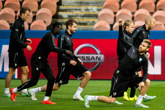 Malmö FFs Magnus Wolff Eikrem, Enock Kofi Adu, Kari