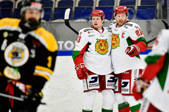 Moras Kristian Jakobsson jublar