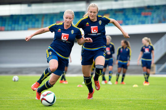 Sveriges Jenny Hjohlman och Magdalena Ericsson