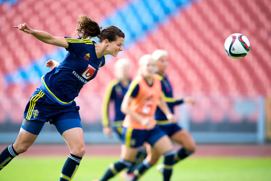 Bläddra bland fler bilder av Fotboll, Dam, Sverige, Träning