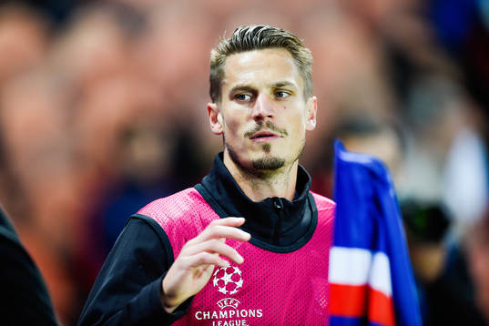 Malmö FFs Markus Rosenberg värmer upp