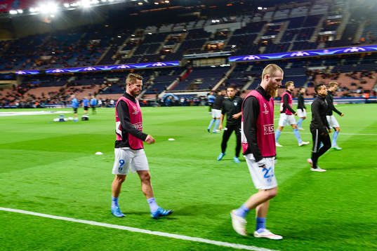 Malmö FFs Markus Rosenberg och Jo Inge Berget värmer upp