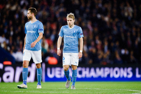 Malmö FFs Kari Arnason och Oscar Lewicki deppar