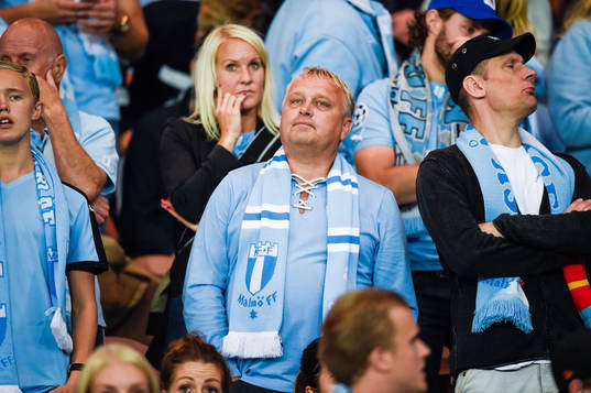 under fotbollsmatchen i Champions League mellan Paris Saint
