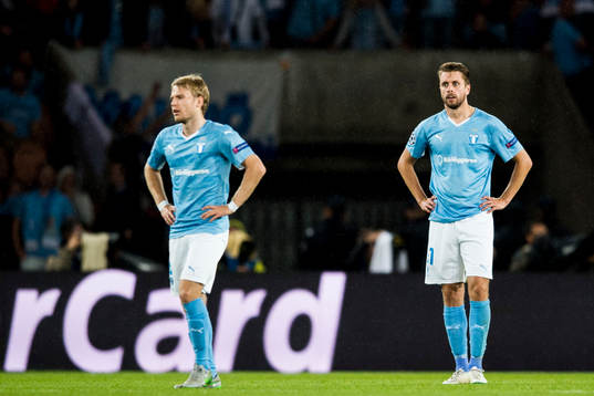 Malmö FFs Oscar Lewicki och Kari Arnason deppar