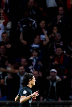 s Edison Cavani jublar
