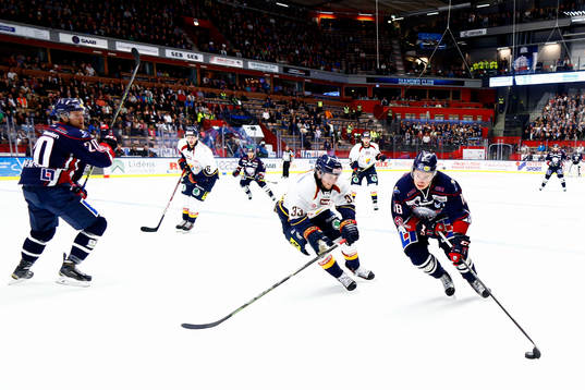 Djurgårdens Linus Hultström och Linköpings Jacob Lilja