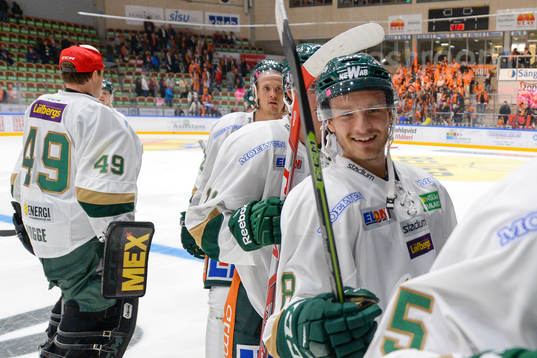 Färjestads spelare jublar