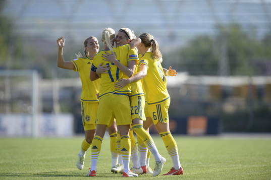 Sveriges Olivia Schough jublar