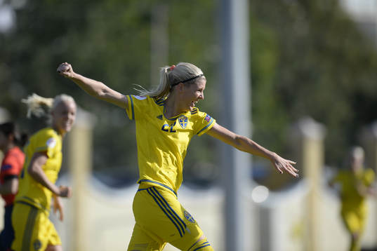 Sveriges Olivia Schough jublar