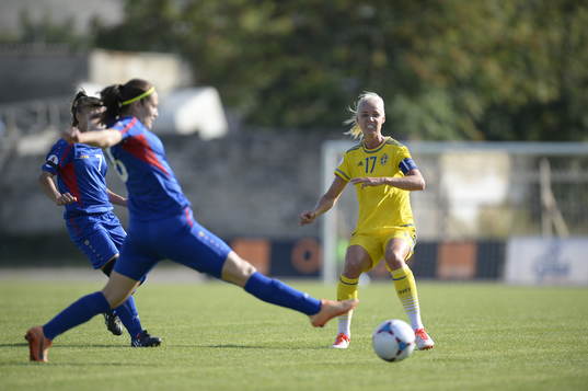 Sveriges Caroline Seger och Moldaviens Victoria Gurdis