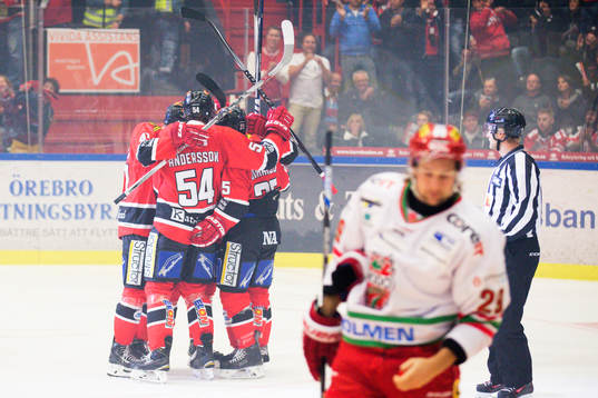 Örebros Jakub Petruzalek jublar