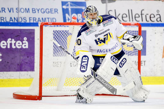 s  målvakt Erik Ersberg