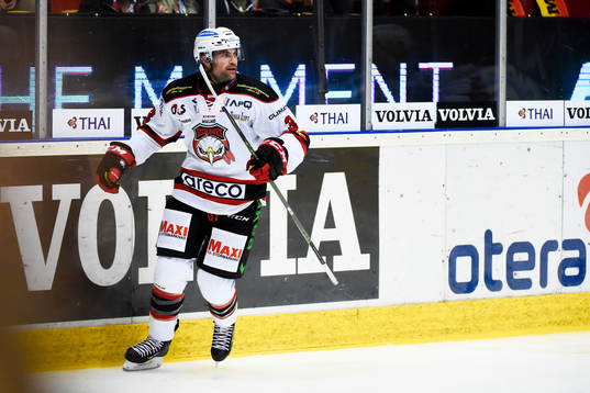 Malmö Redhawks Kent McDonell jublar
