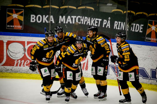 Skellefteås Niclas Burström gör 2-1 och jublar