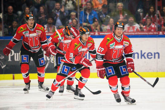 Örebros Johan Motin jublar