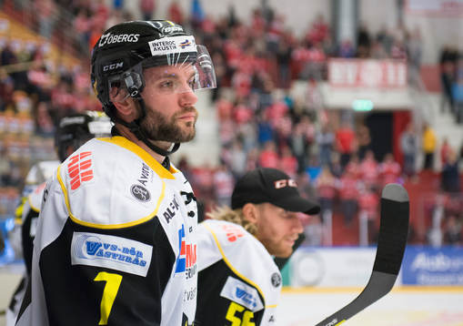 Västerås Charlie Cook deppar