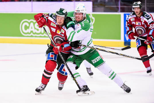 Frölundas Nicklas Lasu  och Rögles Ludvig Claesson