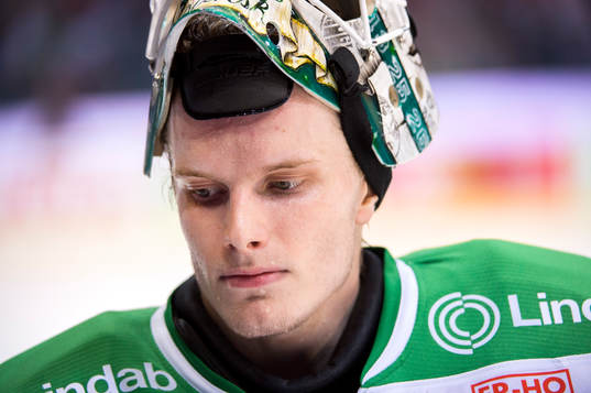 Rögles målvakt Oscar Dansk deppar