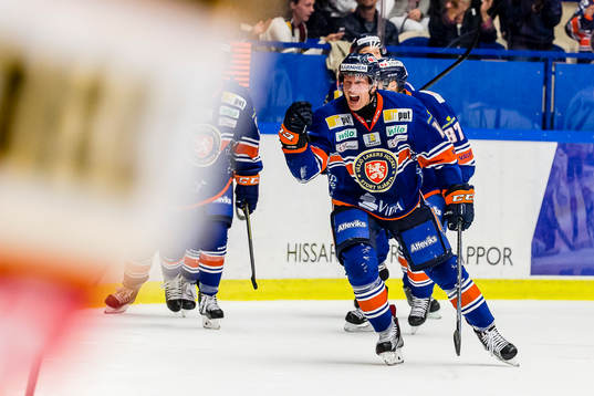 Växjös Richard Gynge jublar