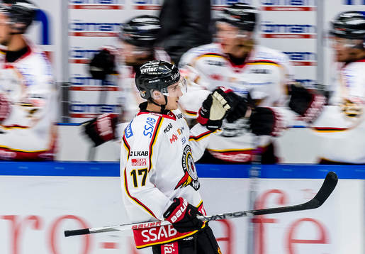 Luleås Bill Sweatt jublar