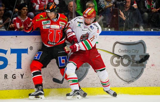 Örebros Mikko Lehtonen och Modos Victor Olofsson