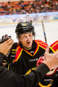 Brynäs Daniel Mannberg jublar