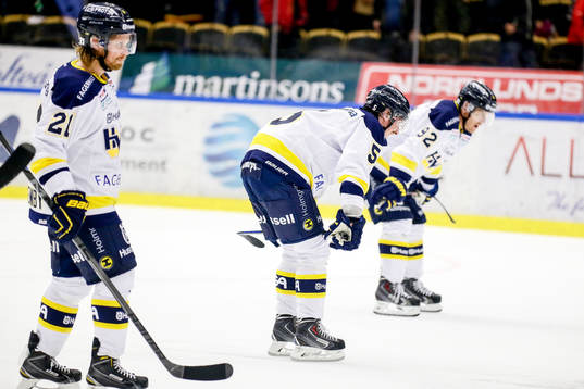 s  Adam Almquist, Mattias Tedenby och Teemu Laine deppar