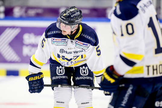 s  Adam Almqvist deppar