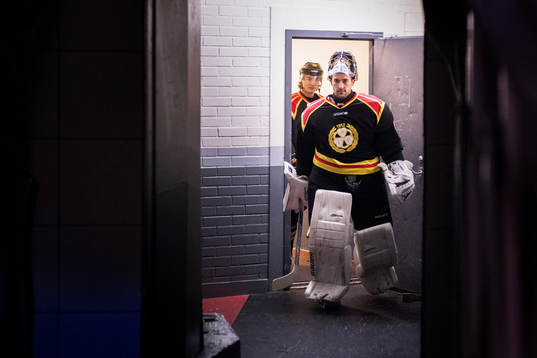 Brynäs målvakt Bernhard Starkbaum  och Adam Brodecki