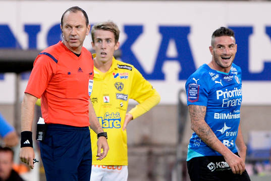 Halmstads James Keene är inte nöjd med Jonas Eriksson,