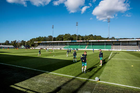 Ljungskiles spelare värmer upp