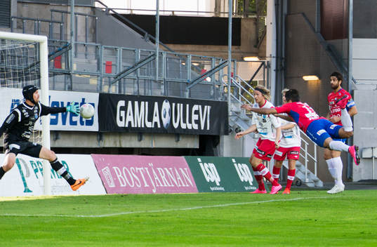Örgrytes William Atushkadeh gör 1-0