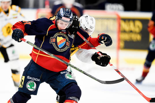 Djurgårdens Markus Ljungh och Skellefteås Sebastian Aho