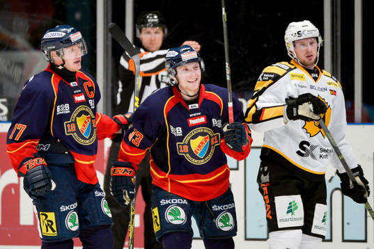 Djurgårdens Linus Hultström jublar