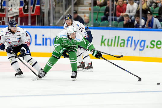 Linköpings Jonas Junland och Rögles Partik Cehlin