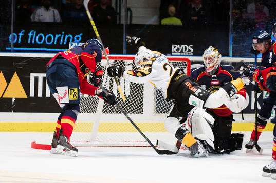 Skellefteås Janne Pesonen gör 2-1 för Skellefteå