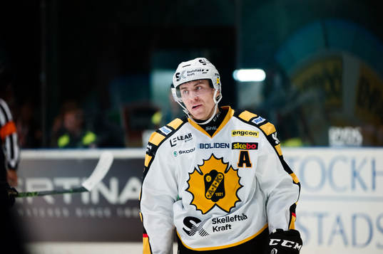 Skellefteås  Pär Lindholm deppar