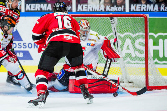 Malmö Redhawks Magnus Häggström gör 4-0 bakom Örebros