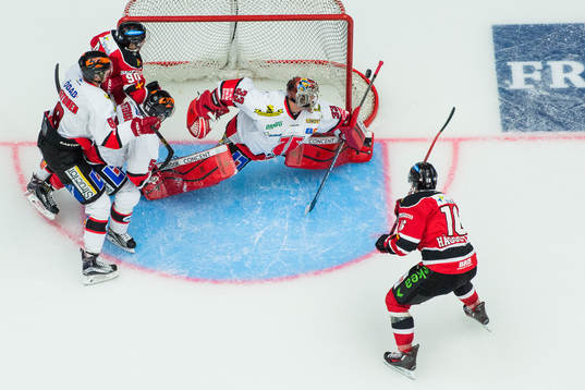 Malmö Redhawks Magnus Häggström gör 4-0 bakom Örebros