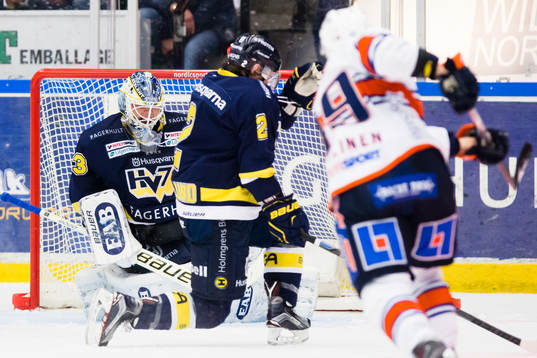 s målvakt Fredrik Pettersson-Wentzel och Kristofer