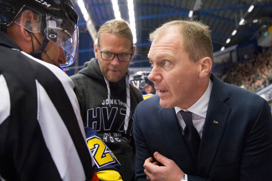 s tränare Johan Lindbom