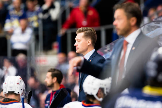 Växjös tränare Sam Hallam