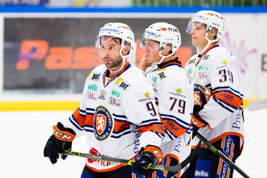 Växjös Josh Hennessy, Patrik Lundh och Calle Rosén deppar
