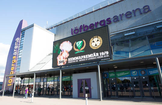 Exteriör bild av Löfbergs arena