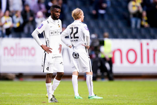 Häckens Tefu Mashamaite och Samuel Gustafson deppar