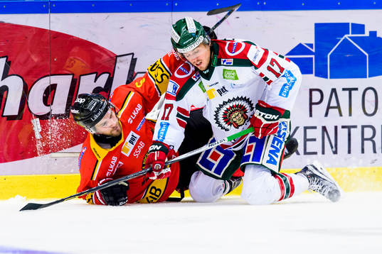 Luleås Craig Schira och Frölundas Sebastian Stålberg