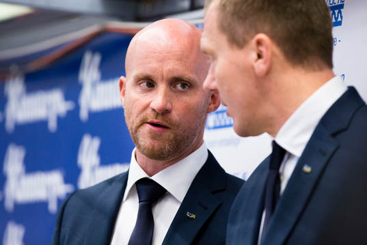 s assisterande tränare Tim Brithén och tränare Johan