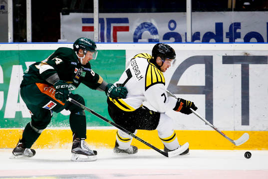 Färjestads Tomas Skogs och Brynäs Ponthus Westerholm