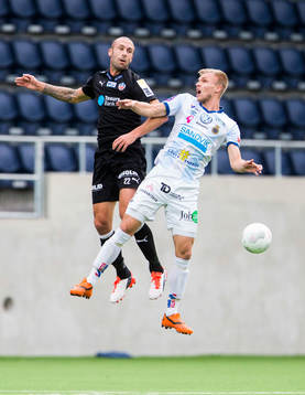 Helsingborgs Rade Prica i en nickduell med Gefles Robin